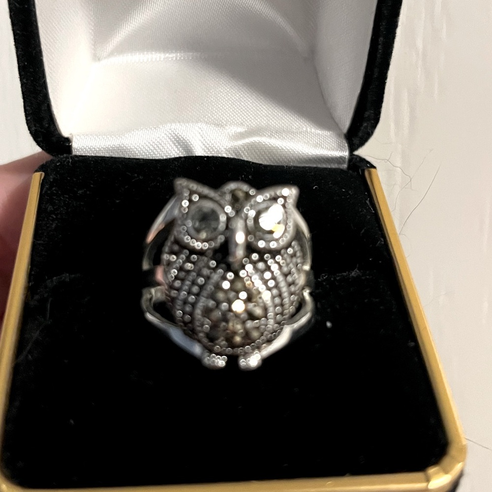 Owl ladies ring.